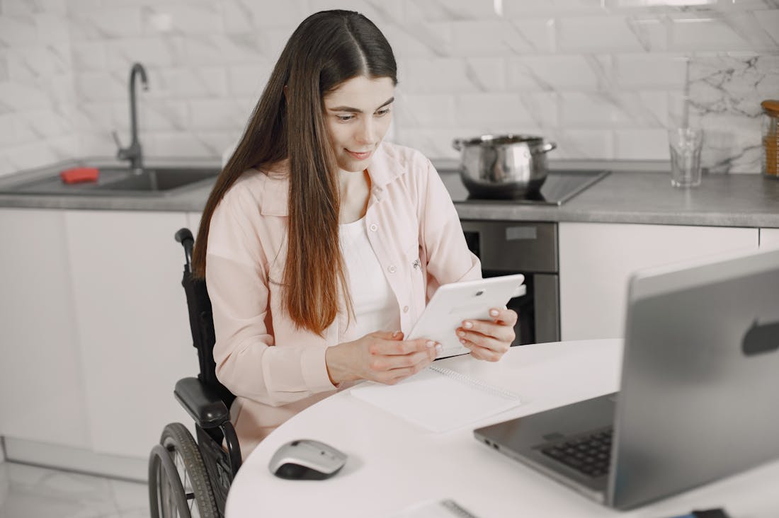 Innovative Tech Gadgets to Enhance Daily Life in a Fast-Paced World Image 2