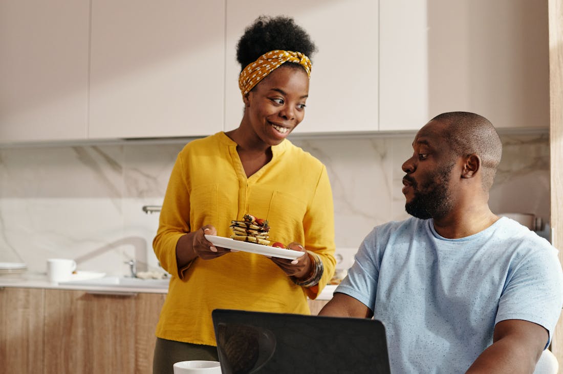 Modern Gadgets Revolutionizing Daily Life: Must-Have Tech for Every Home Image 1