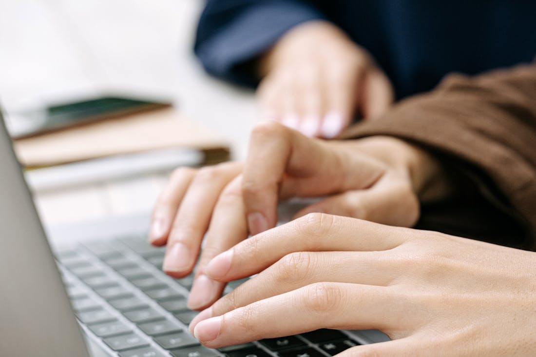 Modern Gadgets Revolutionizing Daily Life: Must-Have Tech for Every Home Image 2