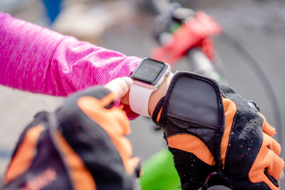 Thriving in a Tech-Driven World: Balancing Screen Time and Mental Health Image 1