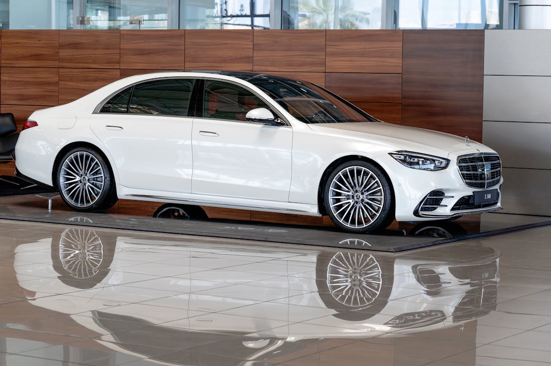 Essential Guidelines for Purchasing Your First Car with Confidence Image 2