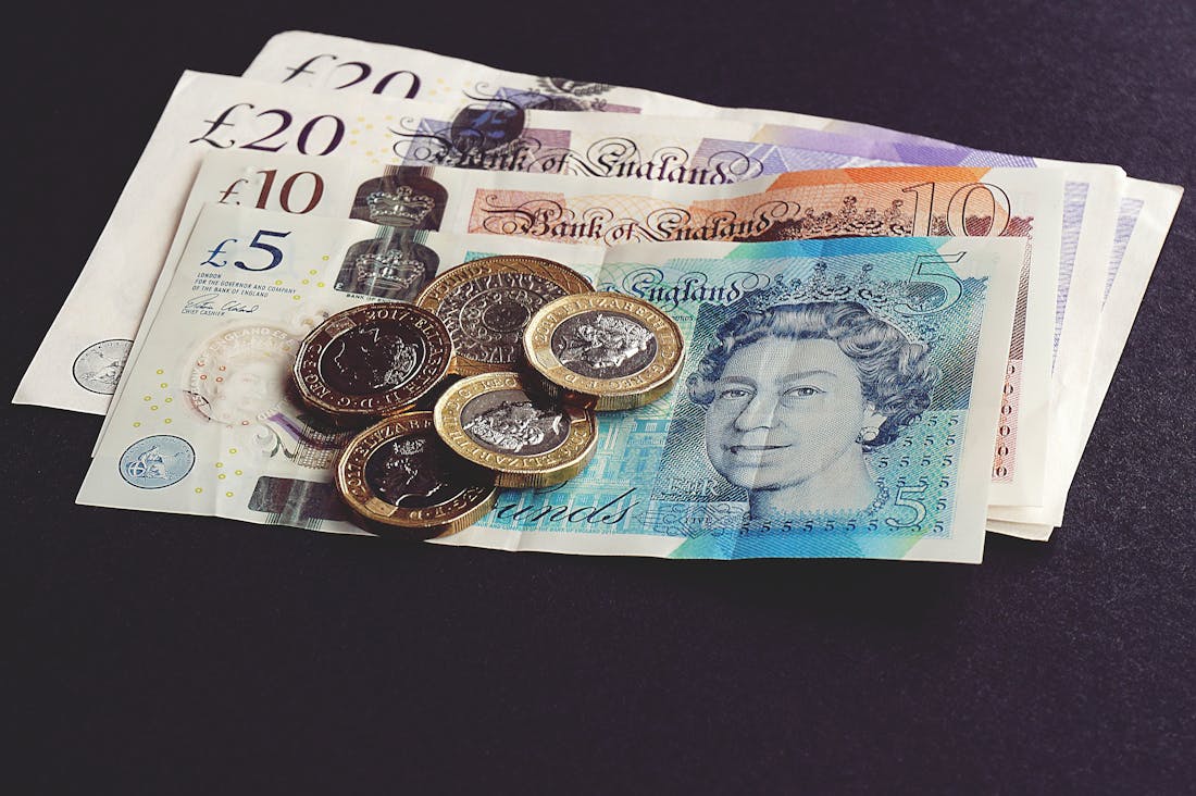 Smart Spending Strategies: Getting the Most Out of Your Money Image 3