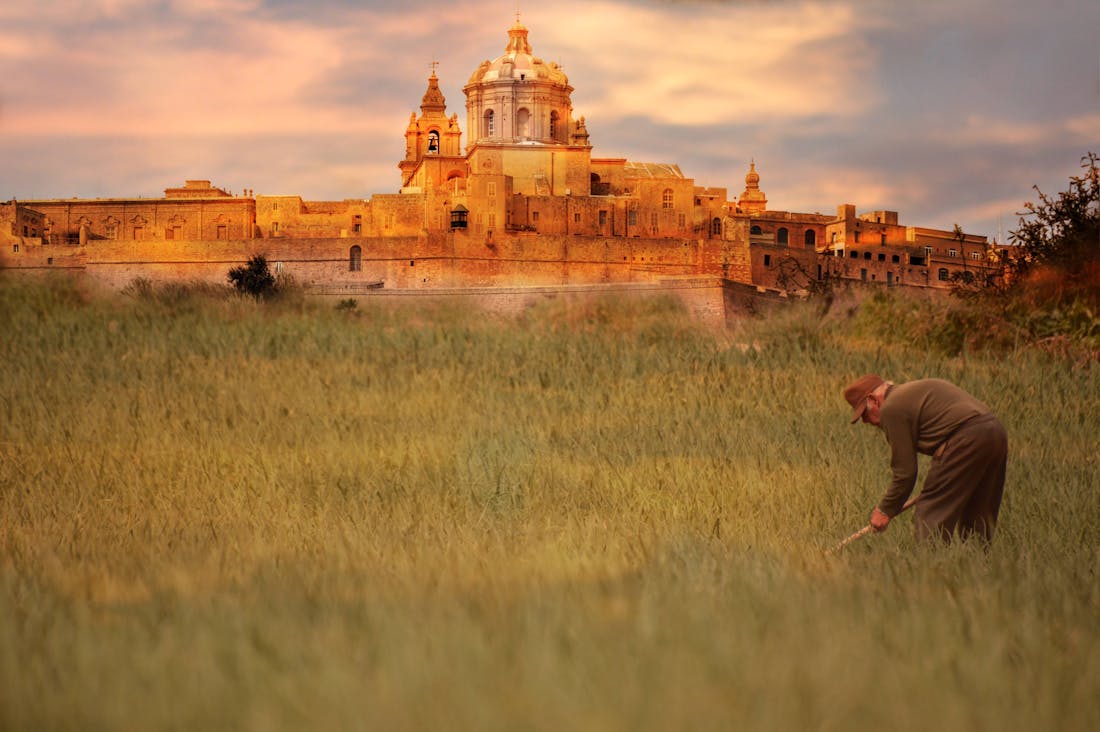 Traveling on a Budget: Creative Ways to See the World Affordably Image 3