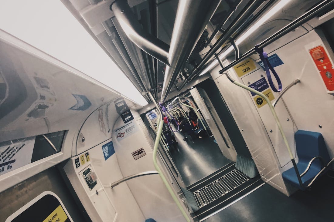 Innovative Technologies Transforming Urban Travel Experiences Image 2
