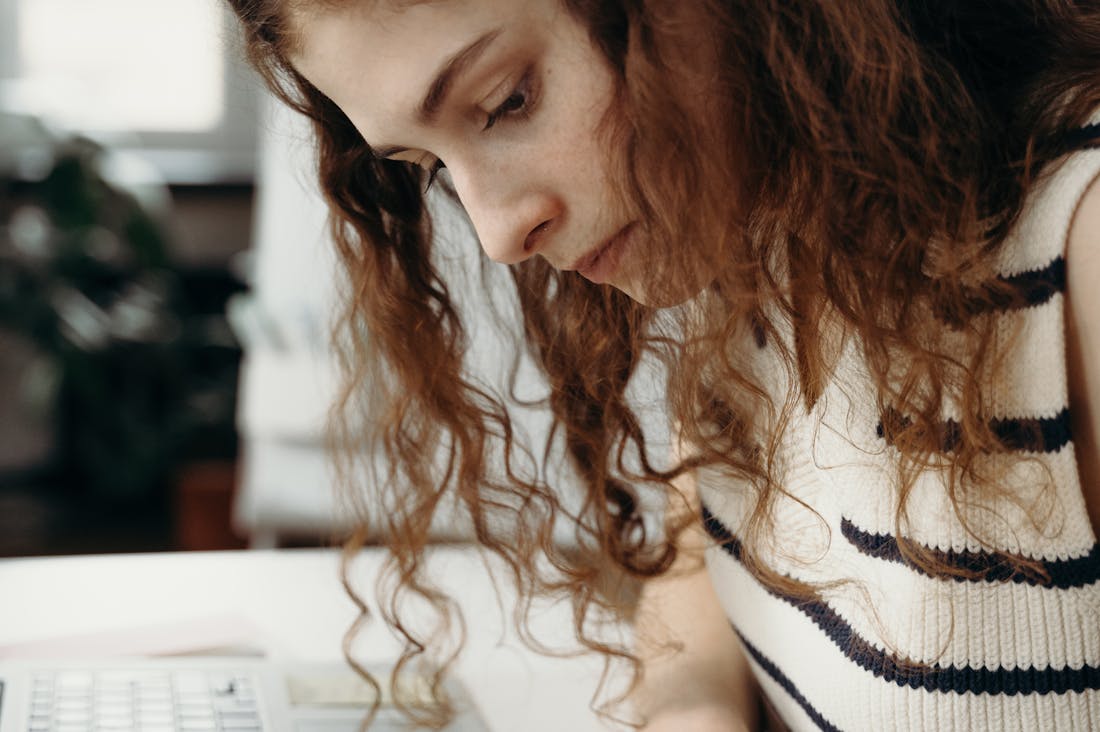 Overcoming Digital Distractions: Strategies for Enhanced Focus Image 2