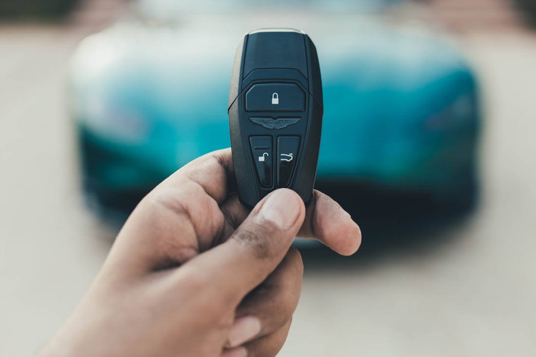 Latest Trends in Electric Vehicle Technology and Innovation Image 1