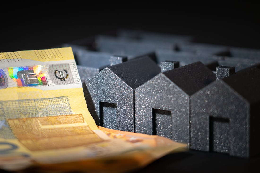Smart Finance Tips for Preparing Your Future Self Image 1