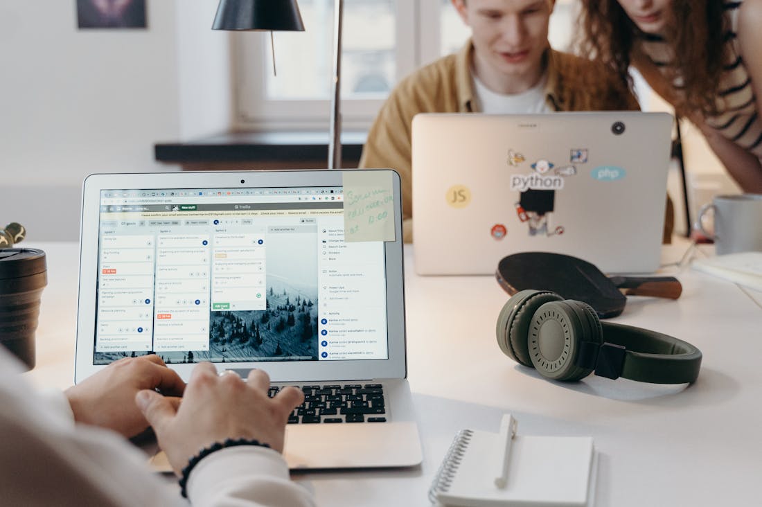 Tech Tools that Enhance Productivity for Modern Professionals Image 3