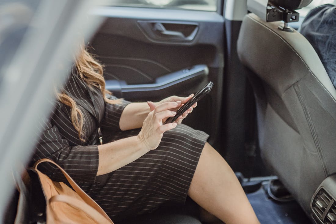 Technological Trends Transforming Modern Travel Experiences Image 3