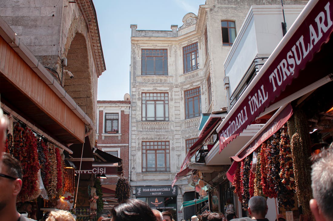 Travel Planning Techniques for Authentic Cultural Experiences on a Budget Image 2