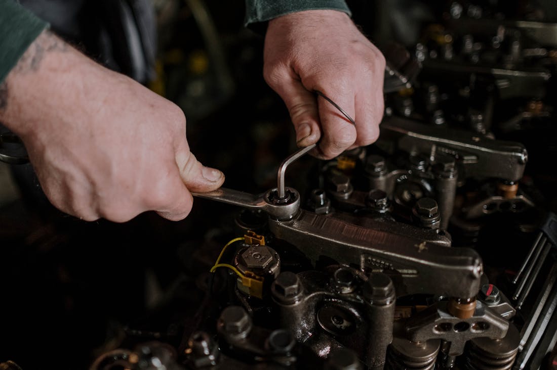 Ultimate Guide to Auto Maintenance for Everyday Drivers Image 1