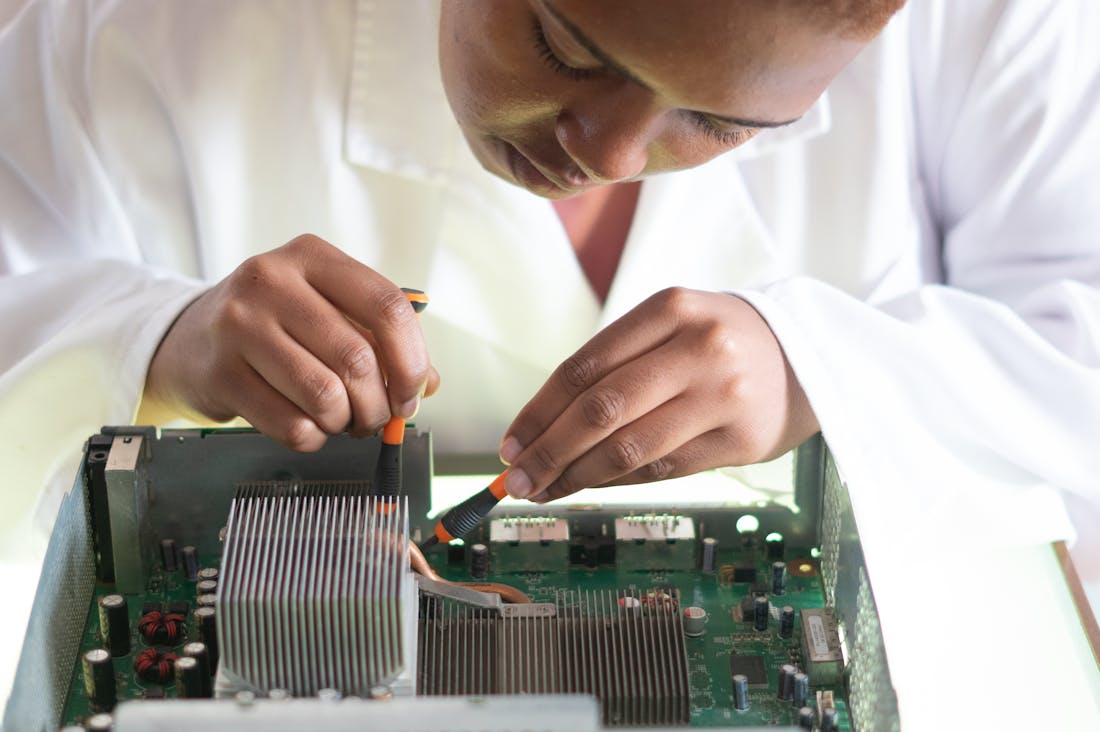Enhancing Tech Literacy for a Modern Professional Workforce