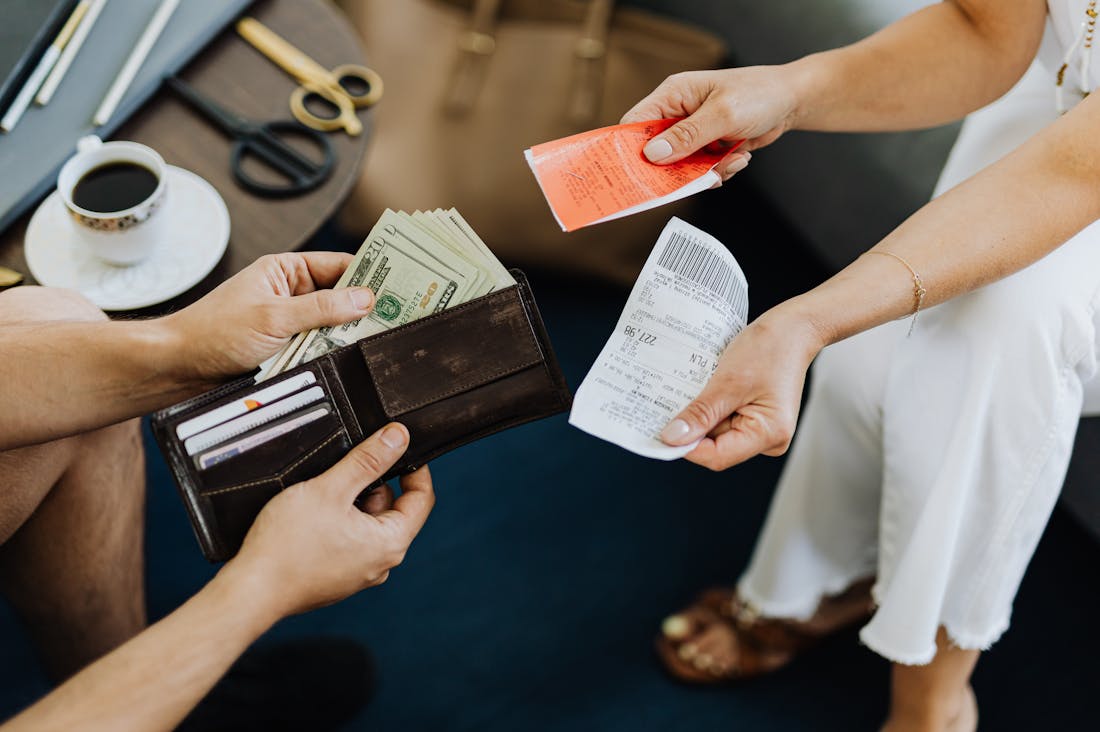 Practical Finance Tips For Individuals Seeking Independence Image 1