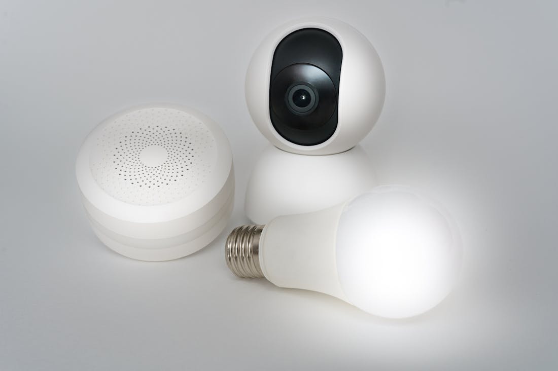 Smart Tech Innovations Shaping Modern Living Image 3