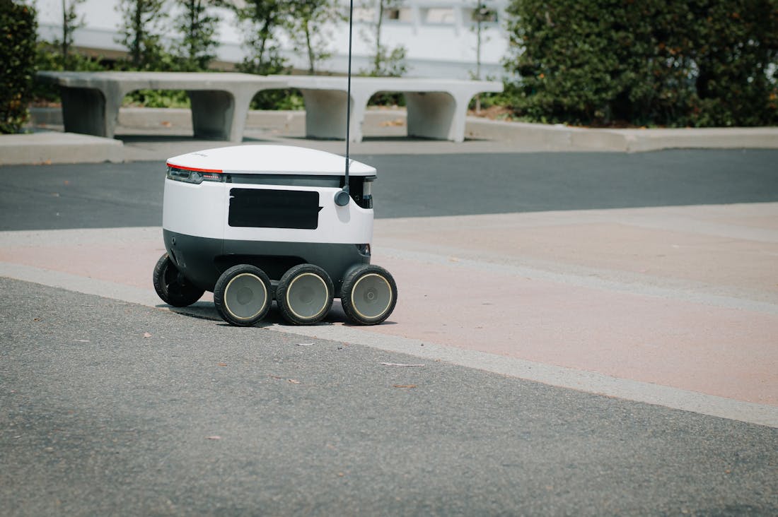 Navigating the Future of Automotive Technology: How Electric Vehicles, AI, and Autonomous Driving Are Reshaping the Roads Image 3