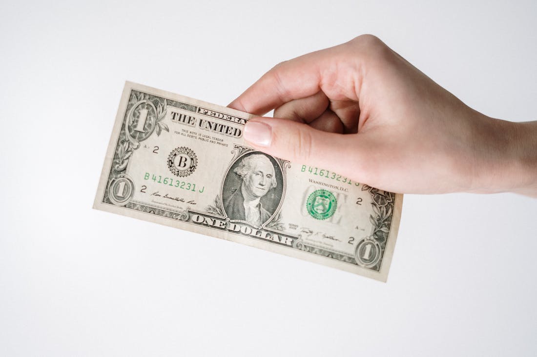Navigating the Future: Essential Tips for Financial Literacy in an Ever-Changing Economy Image 3