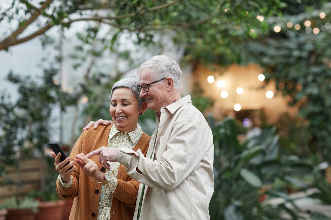 The Impact of Technology on Modern Lifestyle: Balancing Connectivity and Well-Being in a Digital Age Image 2