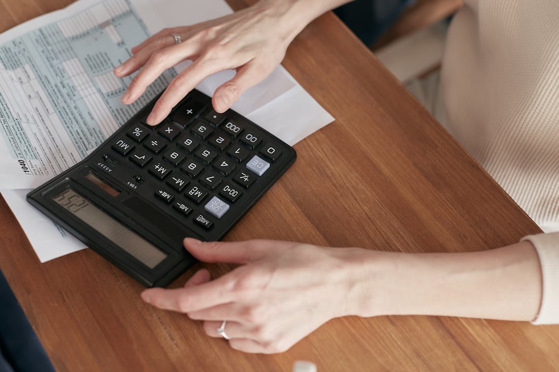 Mindful Spending: Techniques for Managing Personal Finances with Ease Image 1