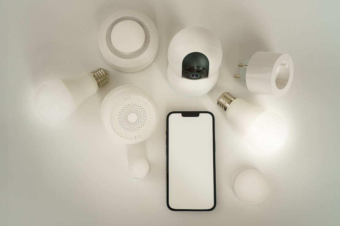 Tech Gadgets Changing Everyday Life in a Digital World Image 1