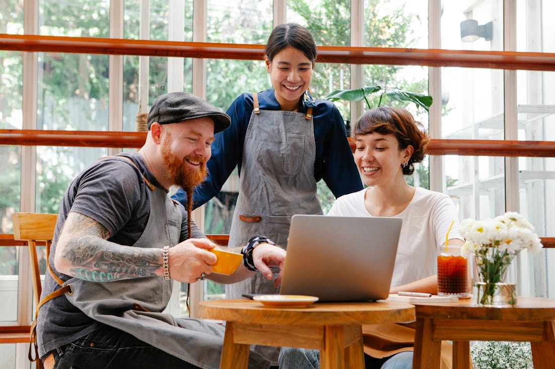 Budgeting Hacks to Enhance Your Travel Experiences Without Breaking the Bank Image 3