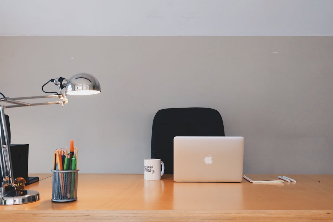 Technological Innovations Reshaping Everyday Living and Working Environments Image 2