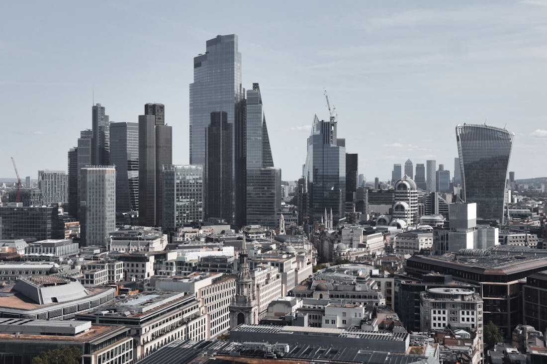 Smart Investment Strategies Tailored for Young Professionals in Today's Economy Image 1