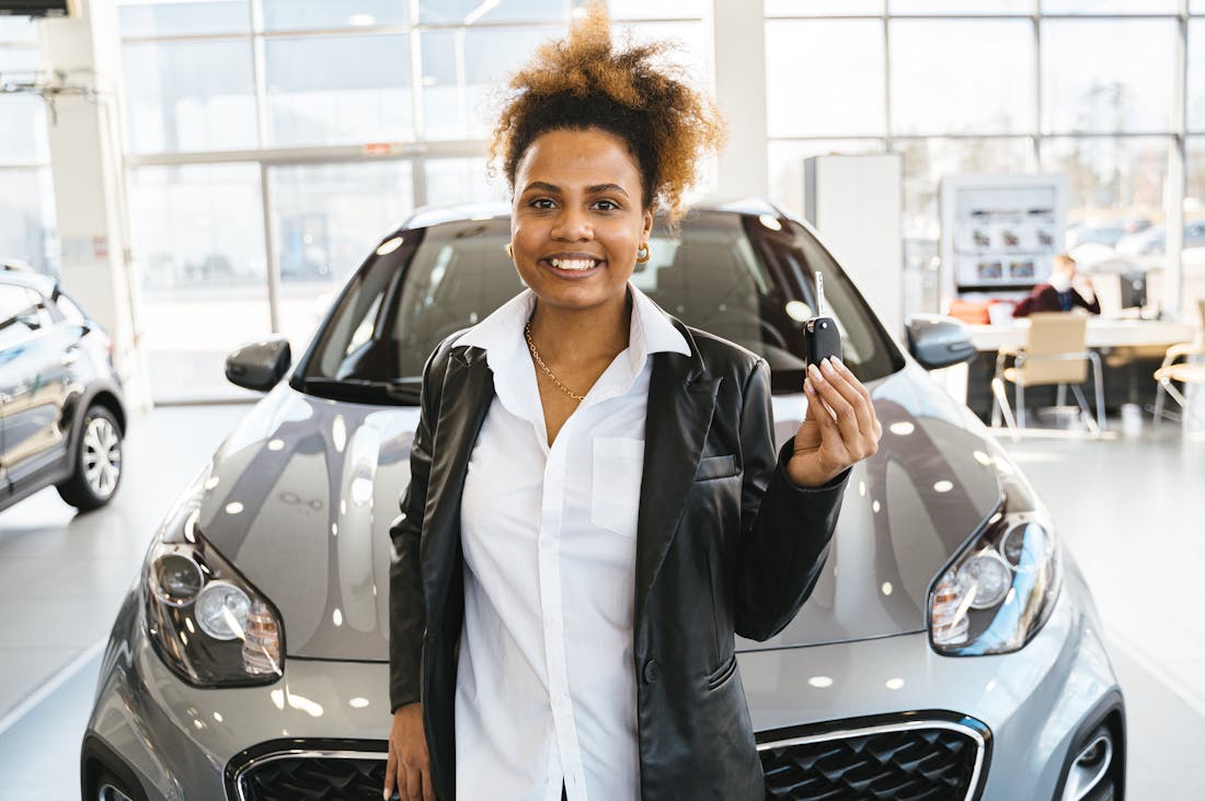Key Factors Influencing Smart Car Purchases for Modern Drivers Image 2