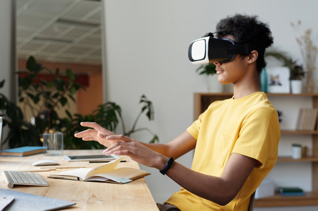 Smart Living: How Technology is Revolutionizing Our Homes and Daily Routines Image 3