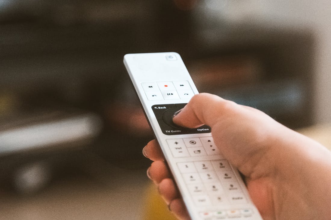 The Digital Age Dilemma: Balancing Technology Use and Real-Life Connection for a Fulfilling Lifestyle Image 2