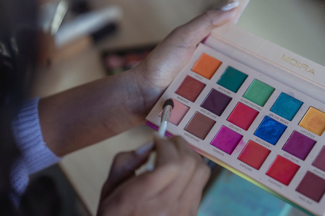 Boosting Mental Well-Being through Creative Hobbies for Busy Adults Image 2