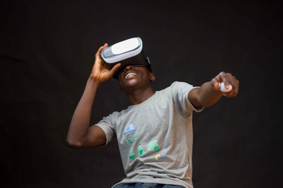 Smart Tech Innovations Reshaping Daily Life and Work Image 3