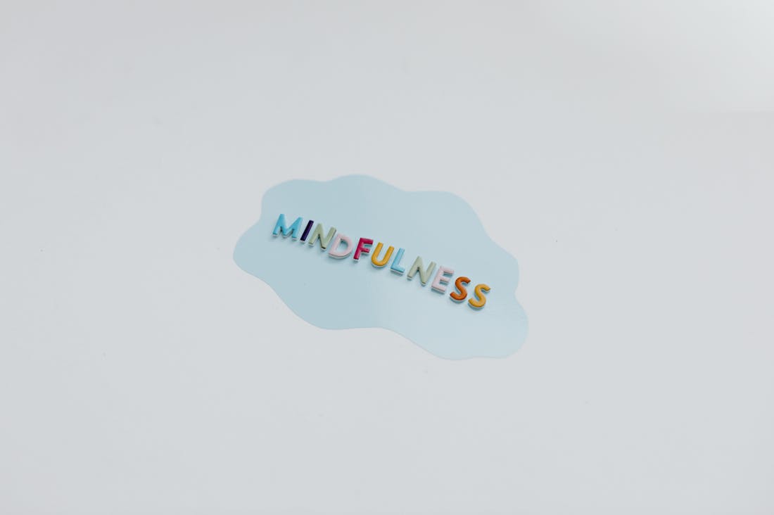 Embracing Minimalist Living: The Impact on Lifestyle, Mental Clarity, and Personal Growth Image 3