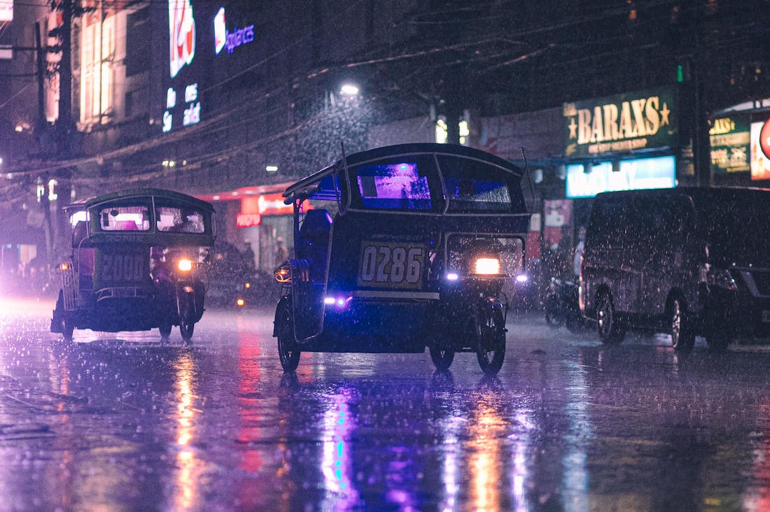 Understanding Modern Automobiles: Navigating the Intersection of Technology and Transportation Image 1