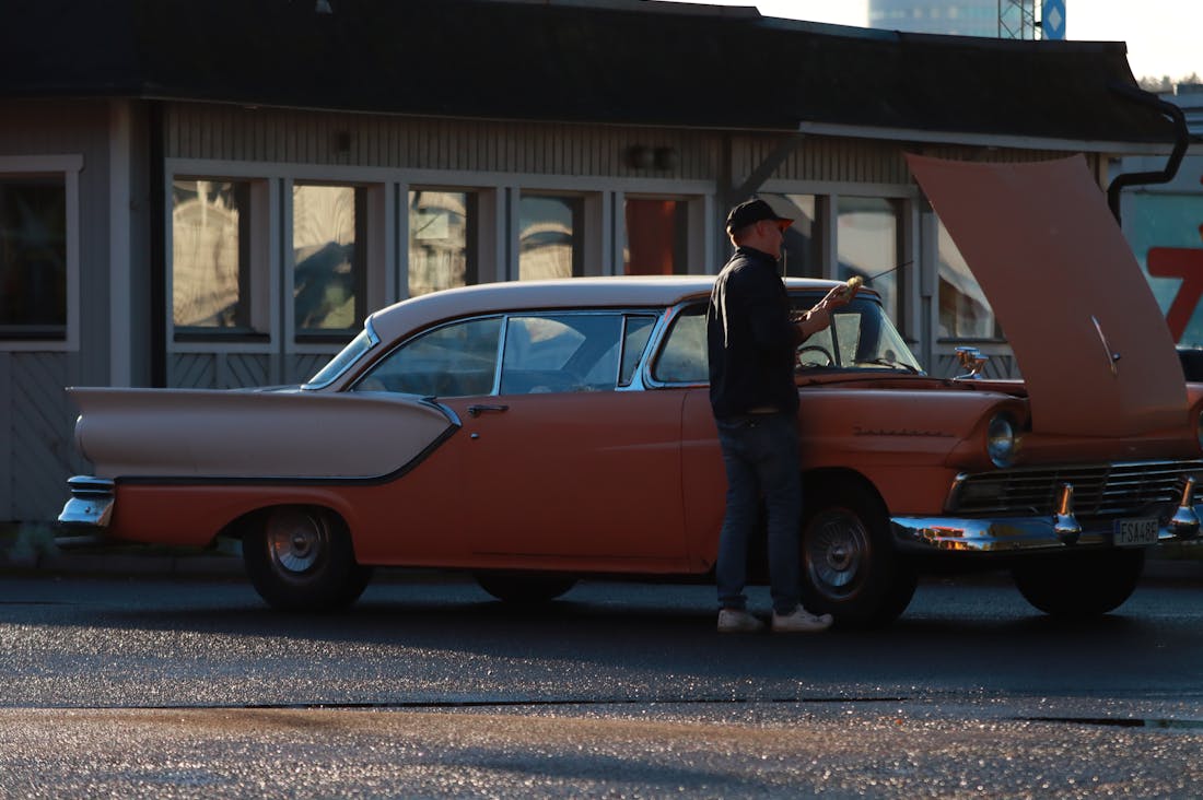 Essential Factors to Consider When Buying a Used Car Image 2
