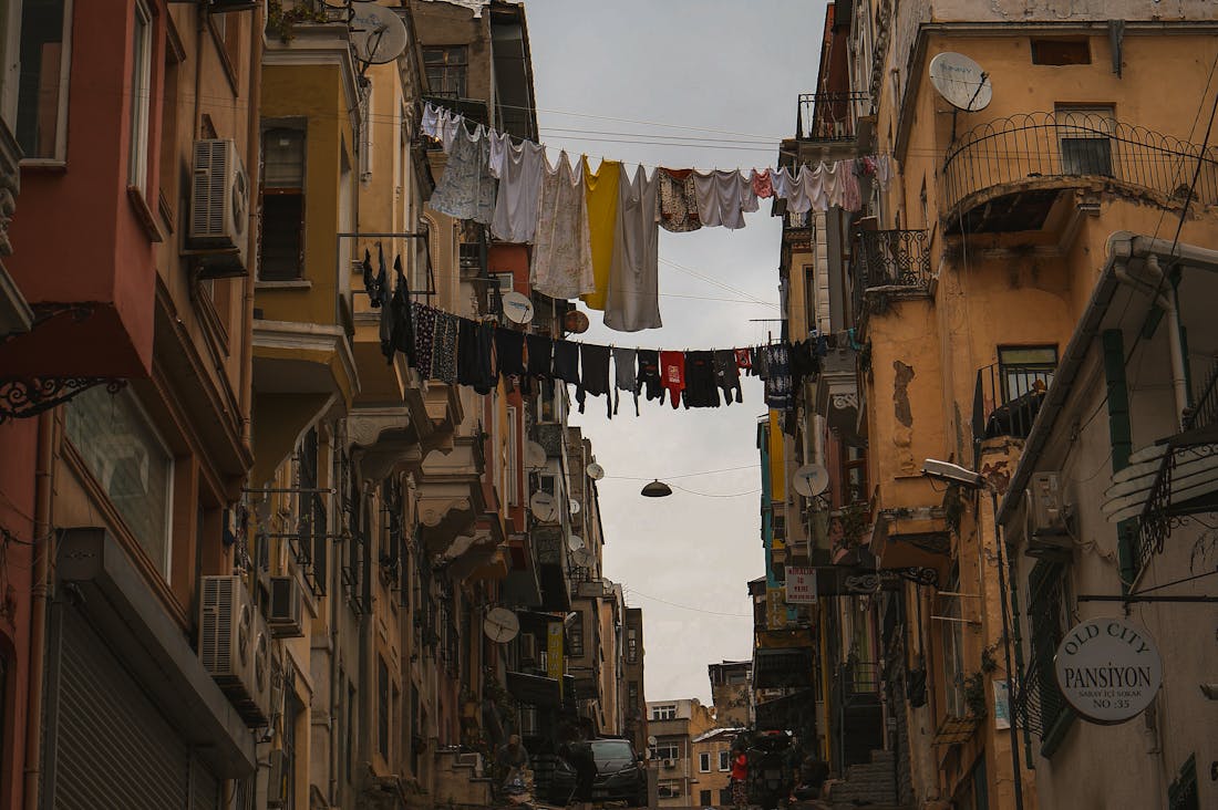 Exploring the World Through Travel: The Profound Impact of Cultural Immersion on Personal Growth Image 1