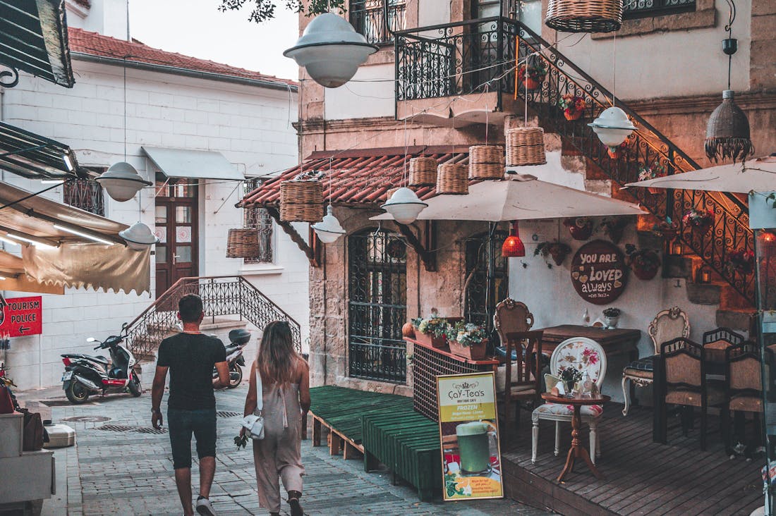 Maximizing Your Travel Experience Through Cultural Immersion Image 1