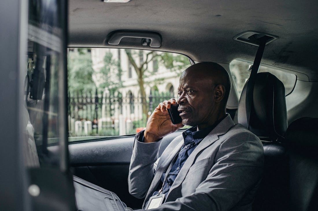 10 Essential Tips for Traveling Smart in 2023 Image 3