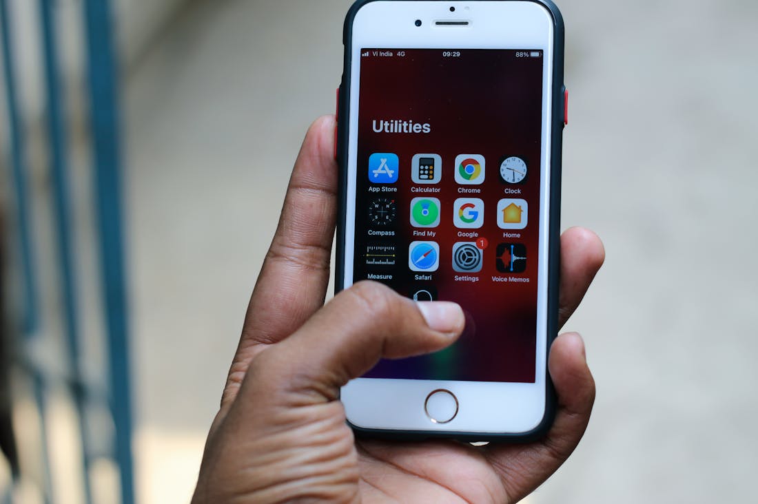 Innovative Tech Trends Revolutionizing Personal Finance Management Image 3