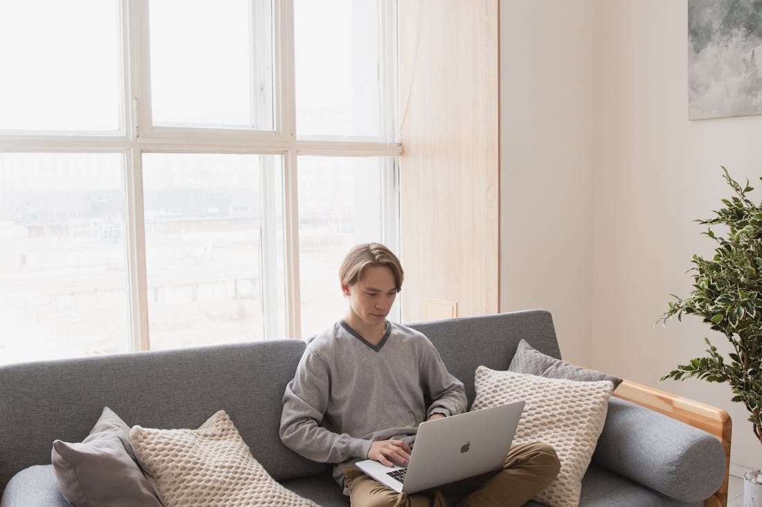 Innovative Tech Trends Shaping Modern Living: Insights for the Future Image 1