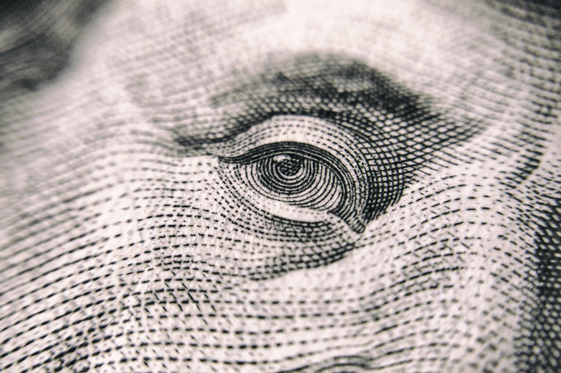 Creative Ways to Manage Personal Finances Without Compromising Lifestyle Quality Image 2
