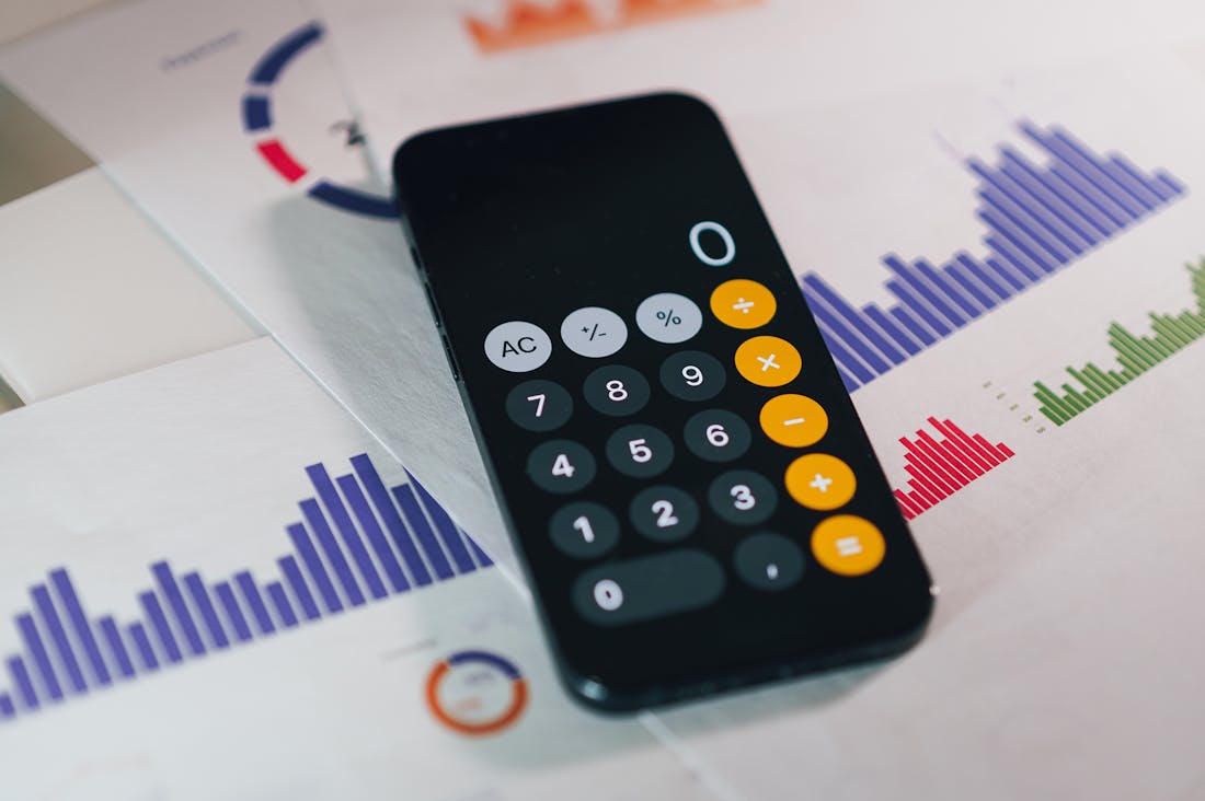Impact of Technology on Modern Finance Practices for Everyday Users Image 2