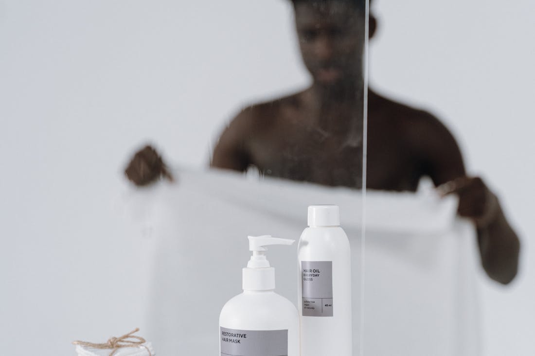 Men's Grooming Techniques for a Polished Appearance Image 1