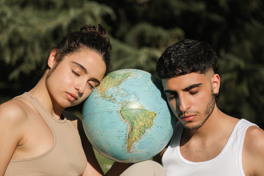 Traveling Sustainably: Tips for Reducing Your Carbon Footprint on Adventures Image 1