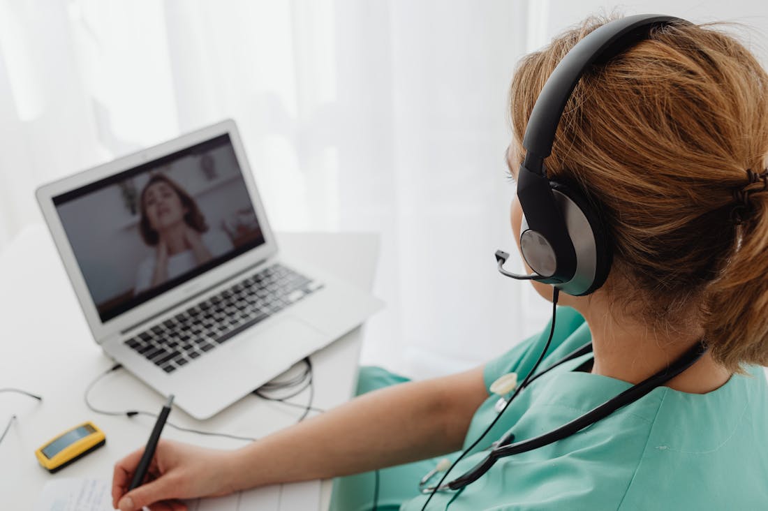 The Intersection of Technology and Health: Innovations Transforming Our Wellbeing Image 1