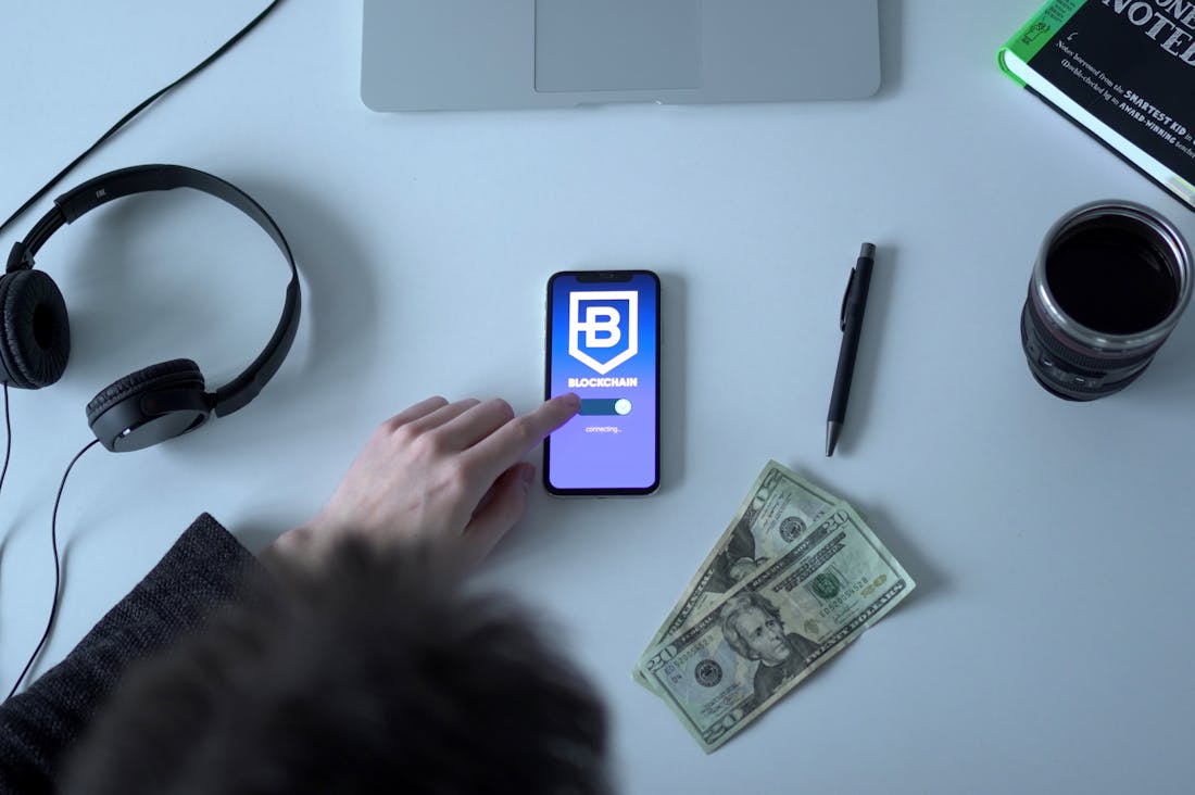 Tech Essentials Revolutionizing Personal Finance Management Today