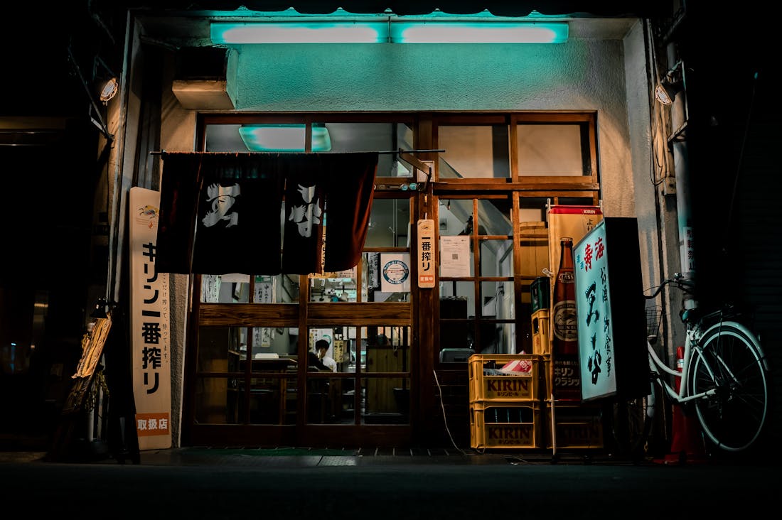 Transforming Travel Experiences Through Local Cuisine Adventures Image 2