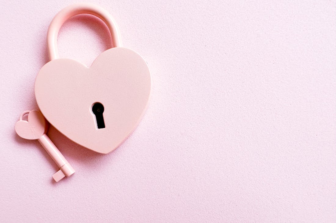Harnessing Minimalism for a Simpler, More Fulfilling Life Image 1