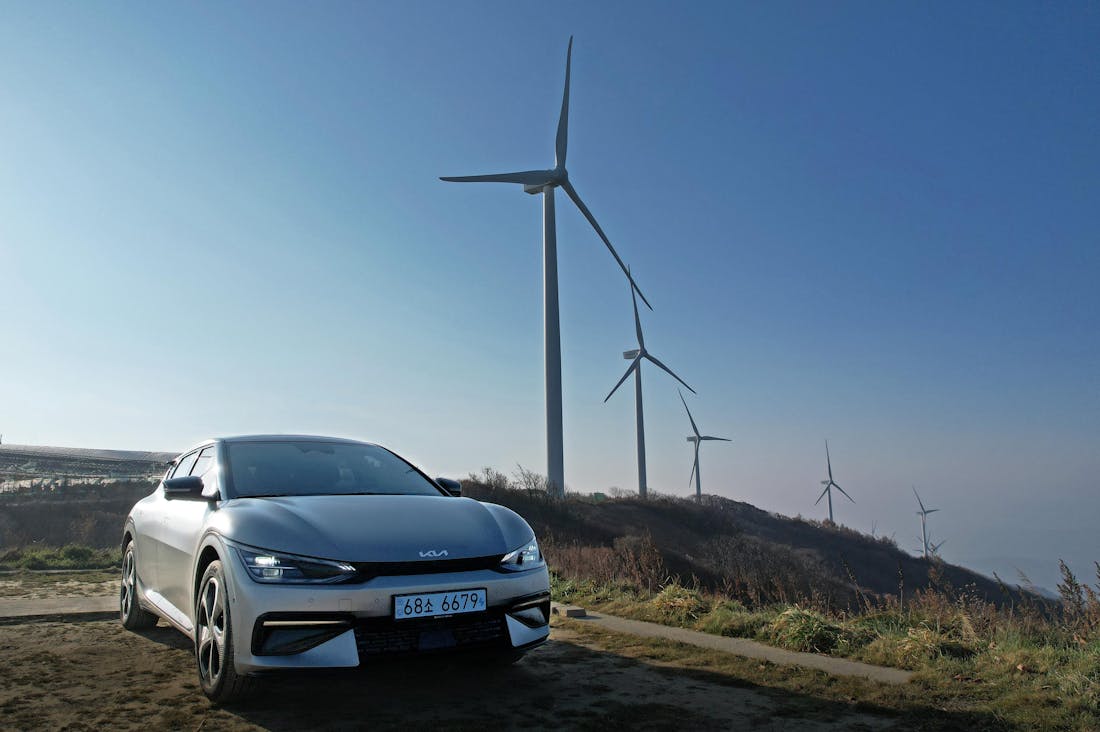 Innovations Shaping the Future of Eco-Friendly Travel Image 2