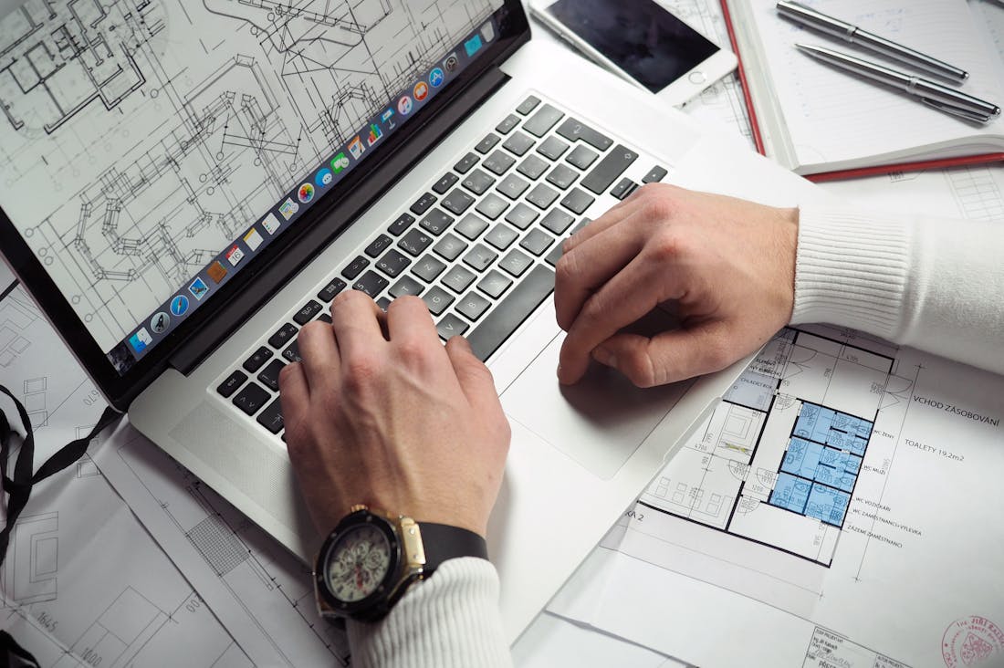 Tech Trends Reshaping Our Daily Lives and Work Environments Image 3