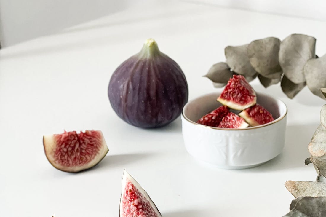 A Comprehensive Guide to Understanding the Impact of Nutrition on Mental Well-being Image 3